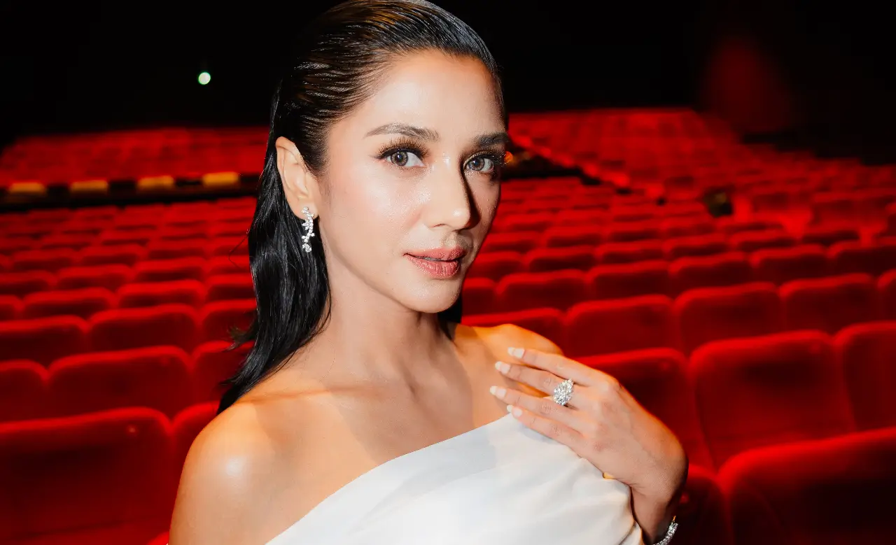 Fanny Ghassani, Pemeran film Kupeluk Kamu Selamanya