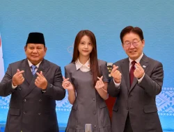 Foto Bareng 2 Presiden, Carmen Hearts2Hearts Curi Perhatian
