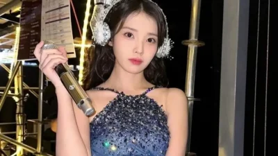 IU kembali menjadi sorotan setelah memilih merayakan ulang tahunnya dengan aksi sosial.