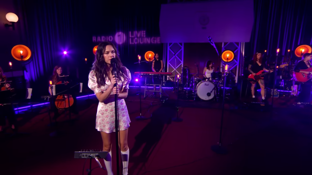 Olivia Rodrigo di BBC Radio