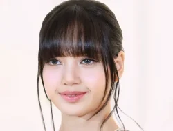 Lisa BLACKPINK Rilis SaWaDiKa Jelang EP Press Play