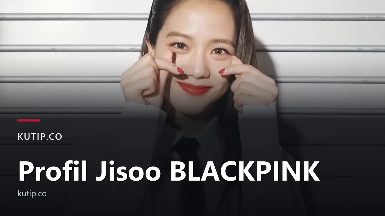 Potret Jisoo BLACKPINK tersenyum sambil mengangkat kedua tangan di depan dinding putih, dengan teks judul Profil Jisoo BLACKPINK di bagian bawah gambar